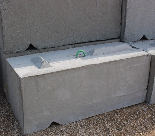 Large Concrete Blocks Standard Decorative Ozinga - Large Concrete Retaining Wall Blocks And Barriers